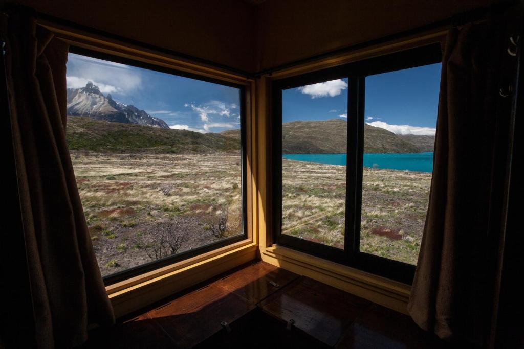 Refugio Vertice Paine Grande Torres del Paine National Park Eksteriør billede