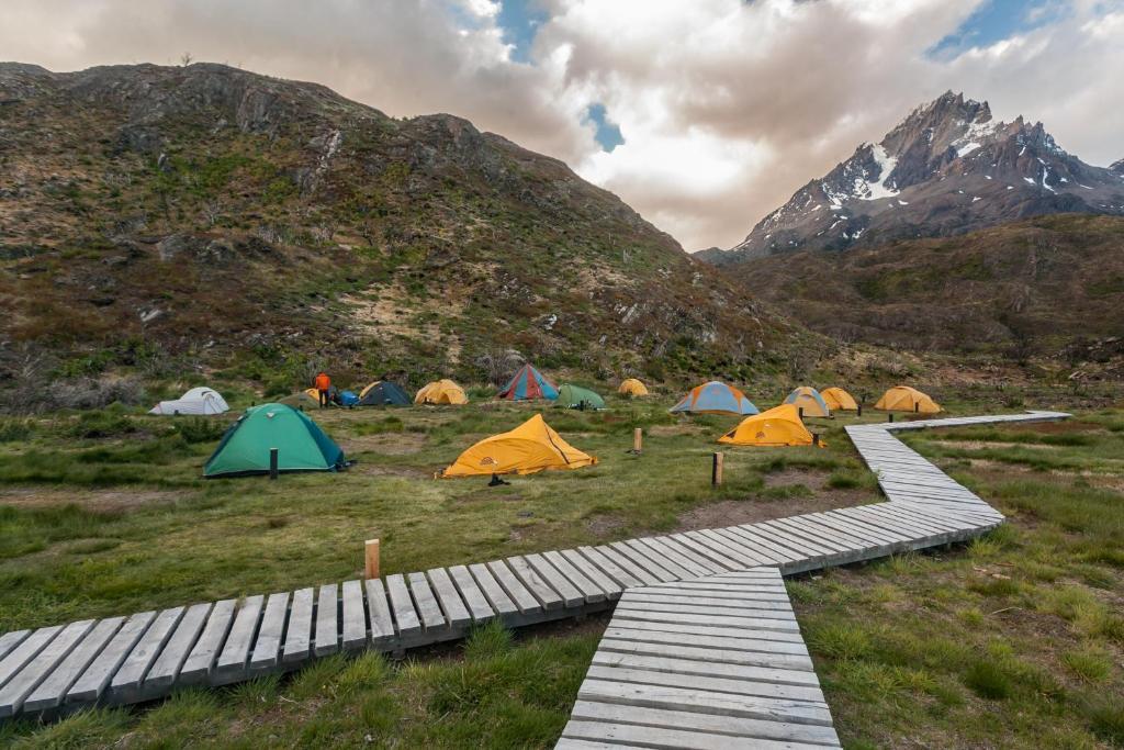 Refugio Vertice Paine Grande Torres del Paine National Park Eksteriør billede